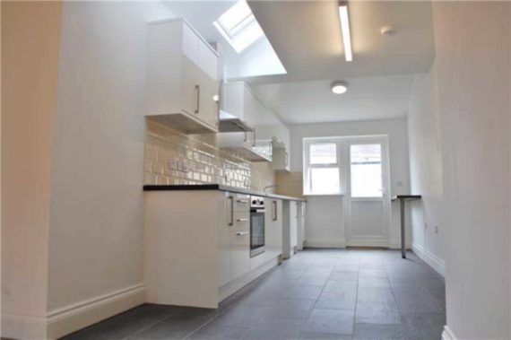 6 bedroom Terraced t...